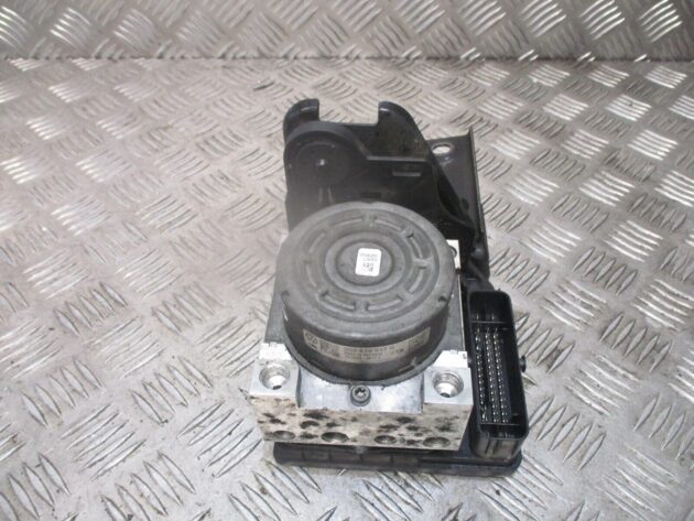 2016 GENUINE VW PASSAT B8 ABS PUMP CONTROL UNIT MODULE 3Q0614517Q 3Q0907379Q - Image 3