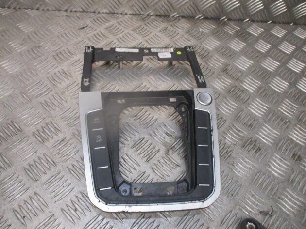 2016 GENUINE VW PASSAT B8 GEAR STICK SURROUND TRIM 3G2864263 - Image 2
