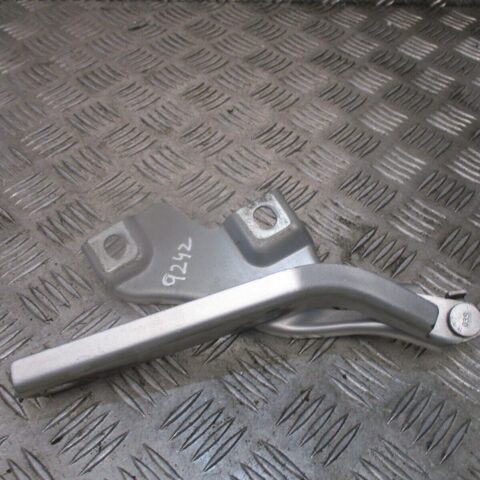 2016 GENUINE VW PASSAT B8 FRONT RIGHT DRIVER SIDE BONNET HINGE 3G0823302