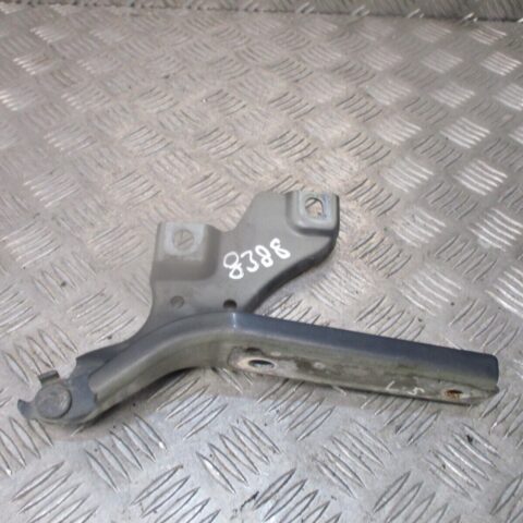 2017 GENUINE VW PASSAT B8 FRONT LEFT PASSENGER SIDE BONNET HINGE 3G0823301