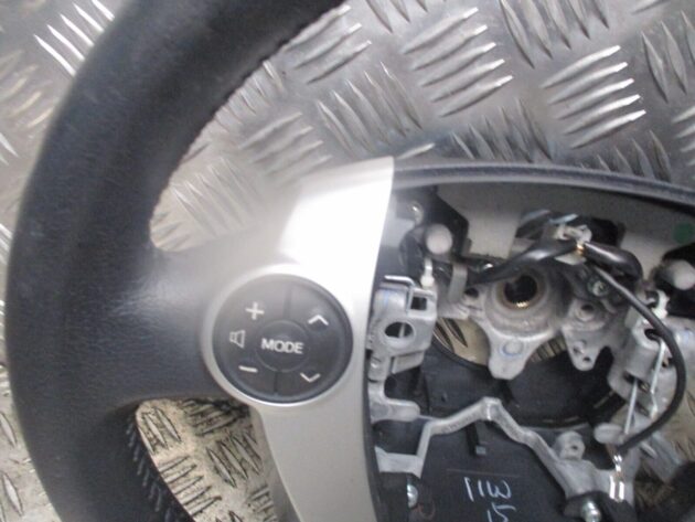2012 GENUINE TOYOTA PRIUS DRIVERS SIDE FRONT STEERING WHEEL 8425047120 - Image 3