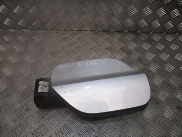 2016 GENUINE VW PASSAT B8 REAR FUEL FILLER FLAP CAP COVER - Image 3