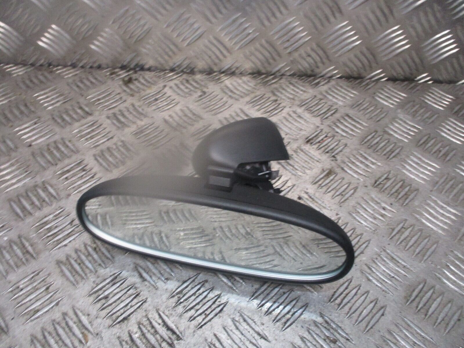 2016 GENUINE AUDI A3 8V REAR INTERIOR DISTANCE VIEW MIRROR E1020995 - Image 2