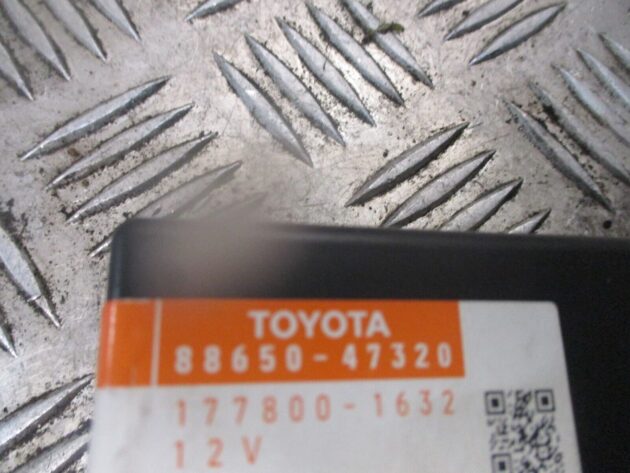 2012 GENUINE TOYOTA PRIUS TEMPERATURE SENSOR CONTROL MODULE UNIT 8865047320 - Image 3