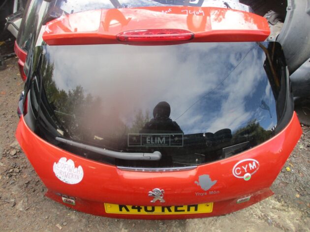 2016 GENUINE PEUGEOT 208 REAR BARE SHELL TAILGATE BOOTLID - Image 3