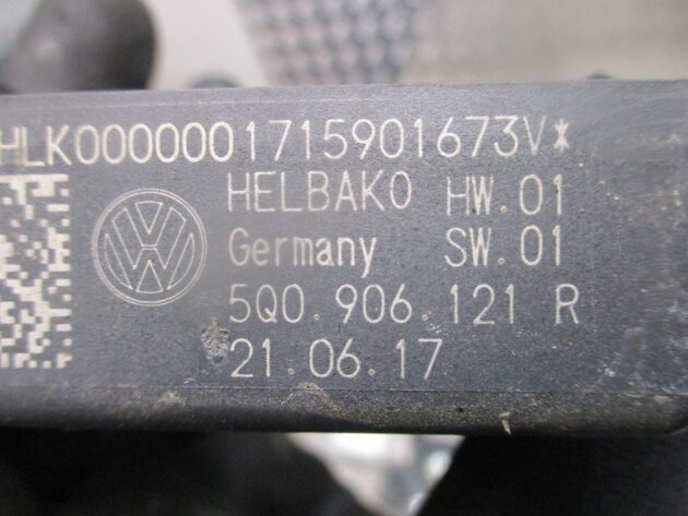 2017 GENUINE VW PASSAT B8 IN TANK FUEL PUMP ECU 5Q0906121R - Image 2