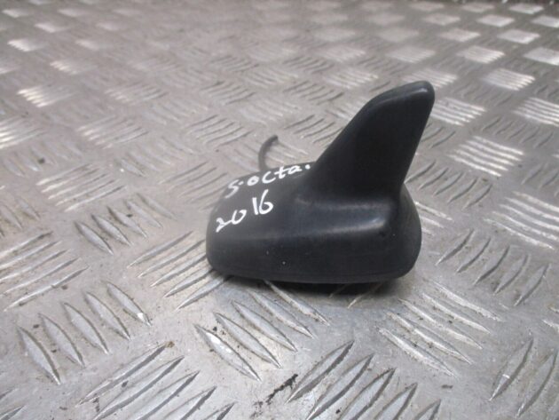 2017 GENUINE VW PASSAT B8 ANTENNA AERIAL SHARK FIN ROOF 5Q0035507P - Image 2