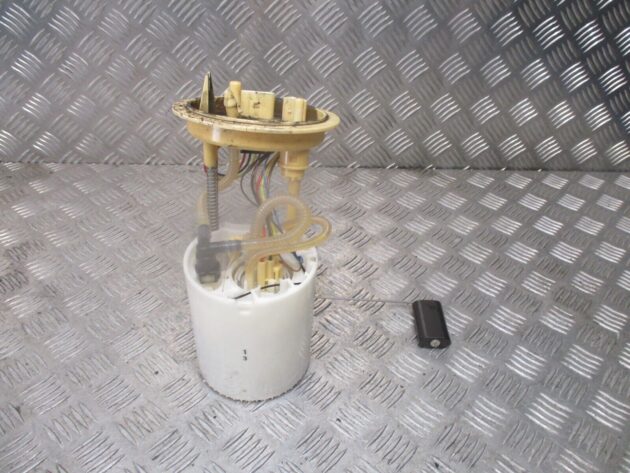 2017 GENUINE VW PASSAT B8 IN TANK FUEL PUMP SENDER UNIT 5Q0919050P - Image 3