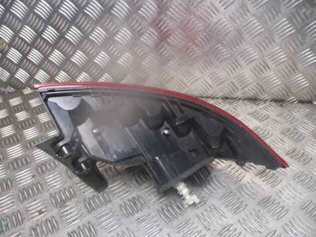 2016 GENUINE VW PASSAT B8 SALOON REAR RIGHT DRIVER SIDE BODY LIGHT LAMP - Image 4