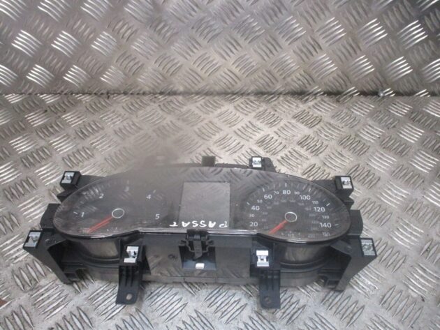 2016 GENUINE VW PASSAT B8 SPEEDOMETER INSTRUMENT CLUSTER CLOCK 3G0920941C