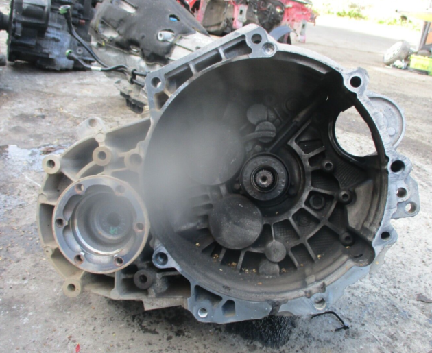 2018 GENUINE SKODA SUPERB 2.0 TDI 6 SPEED MANUAL QFZ START/ STOP GEARBOX