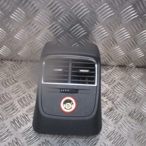 2014 GENUINE AUDI A3 8V REAR CENTRE CONSOLE HEATER AIRVENT 8V0819203