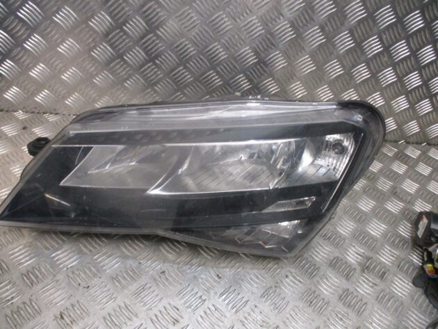 2015 GENUINE SKODA SUPERB FRONT LEFT PASSNEGER SIDE HEADLIGHT LAMP 3V2941015