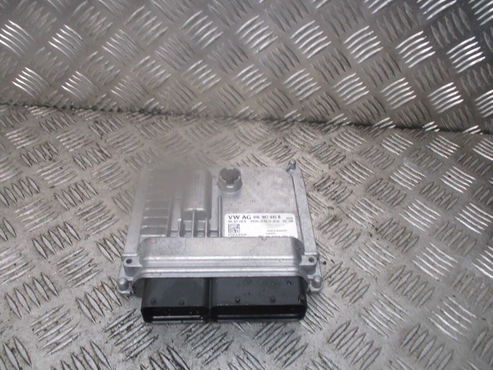 2016 GENUINE SKODA OCTAVIA ECU ENGINE CONTROL MODULE UNIT 04L907445B - Image 2