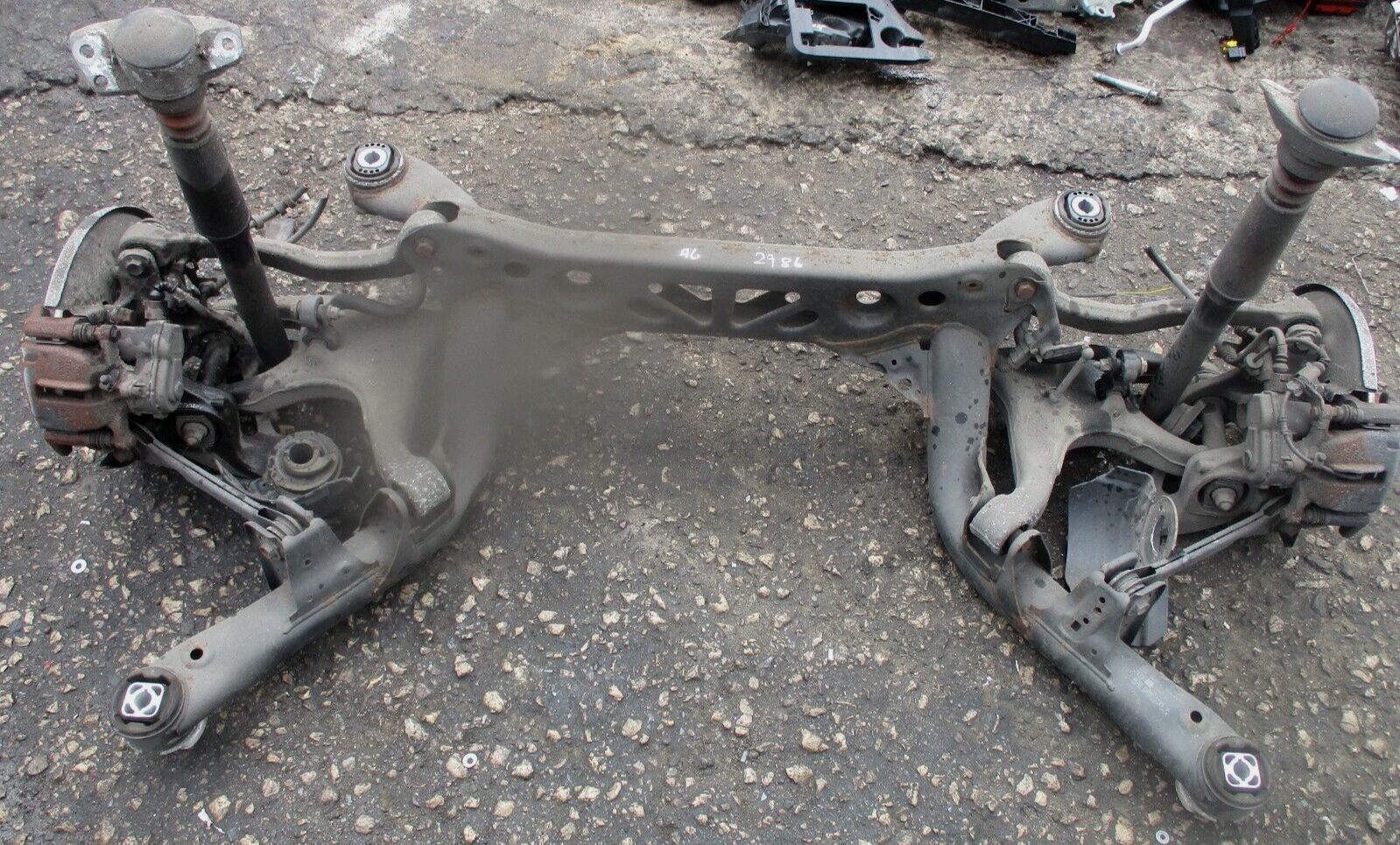 2015 GENUINE AUDI A6 SLINE SALOON REAR COMPLETE AXLE