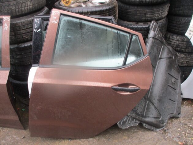 2017 GENUINE HYUNDAI I10 REAR LEFT PASSENGER SIDE BARE SHELL DOOR NSR - Image 2