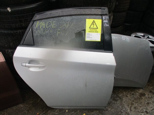 2012 GENUINE TOYOTA PRIUS REAR RIGHT DRIVER SIDE BARE SHELL DOOR OSR - Image 3