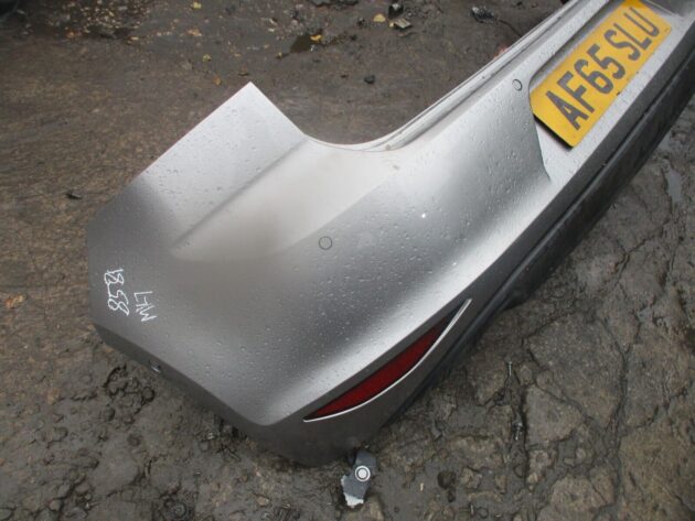 2014 GENUINE VW GOLF MK7 REAR COMPLETE BUMPER WITH SENSOR - Image 4