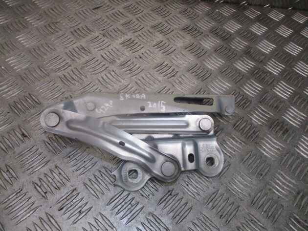 2015 GENUINE SKODA SUPERB FRONT RIGHT DRIVER SIDE BONNET HINGE 3V0823302 - Image 2
