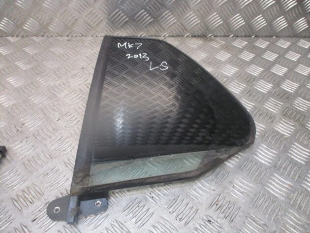 2013 GENUINE VW GOLF MK7 REAR LEFT PASSENGER SIDE QUARTER GLASS 5G6845213 - Image 3