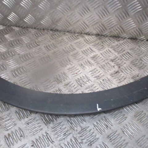 2018 GENUINE SEAT ARONA FRONT LEFT PASSENGER SIDE WHEEL ARCH TRIM 6F9854827