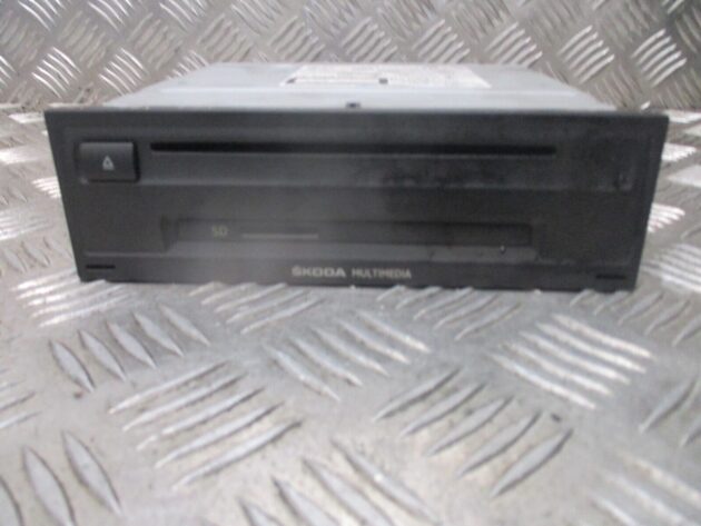 2014 GENUINE SKODA OCTAVIA MULTIMEDIA CD PLAYER HEAD UNIT 5E0035820A