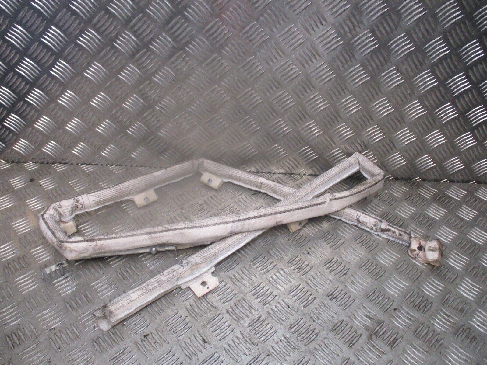 2015 GENUINE SKODA SUPERB ESTATE RIGHT DRIVER SIDE ROOF CURTAIN BAG 3V9880742D - Image 3