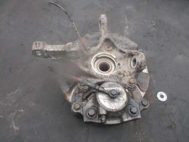 2018 GENUINE HYUNDAI IONIQ HYBRID FRONT RIGHT DRIVER SIDE WHEEL HUB - Image 3