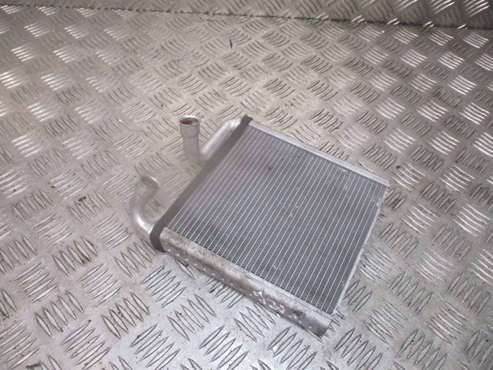 2015 GENUINE SKODA SUPERB HEATER MATRIX RADIATOR 5Q0819031A - Image 3