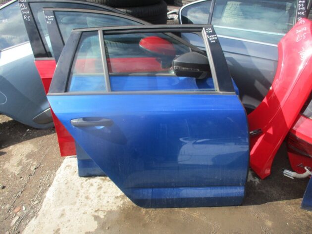 2014 GENUINE SKODA OCTAVIA ESTATE REAR RIGHT DRIVER SIDE BARE SHELL DOOR OSR - Image 3