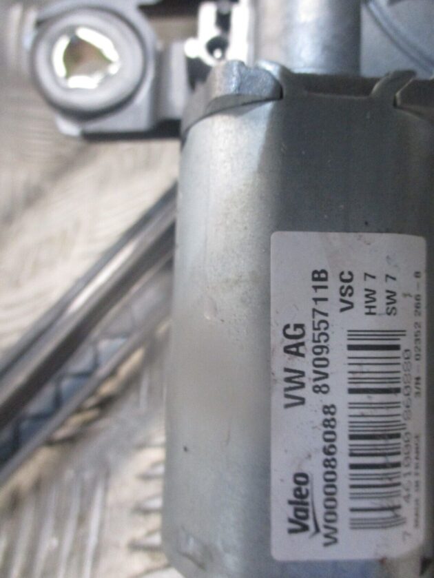 2017 GENUINE AUDI A3 8V HATCHBACK REAR WINDSCREEN WIPER MOTOR 8V0955711B - Image 2