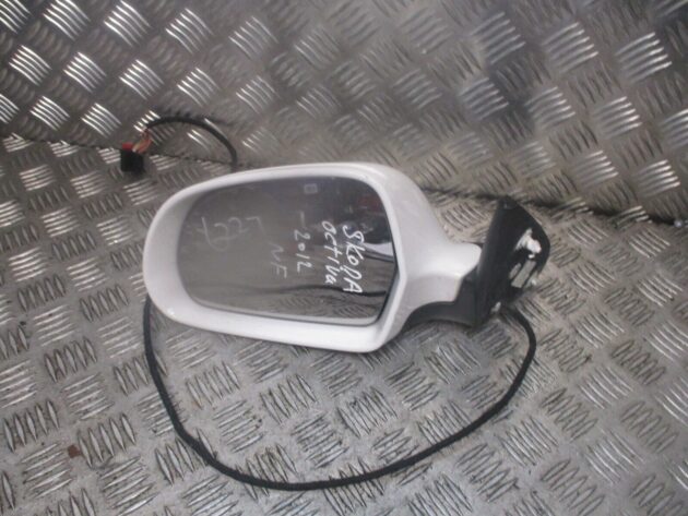 2012 GENUINE SKODA OCTAVIA FRONT LEFT PASSENGER SIDE DOOR WING MIRROR E1020989