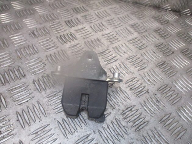 2012 GENUINE SKODA OCTAVIA REAR TAILGATE BOOT LOCK MECHANSIM 1Z5827501E