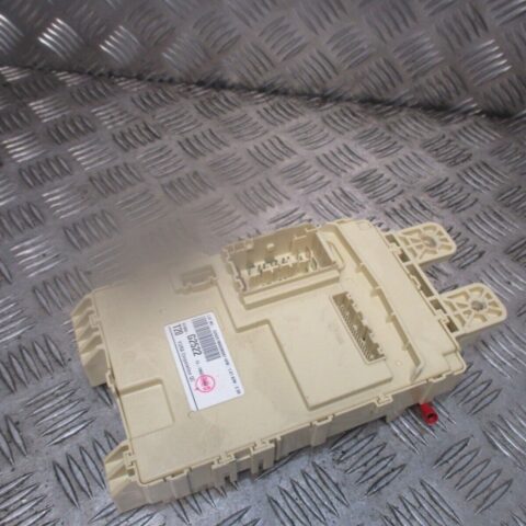 2018 GENUINE HYUNDAI IONIQ FUSE RELAY BOX MODULE UNIT 91950G2522