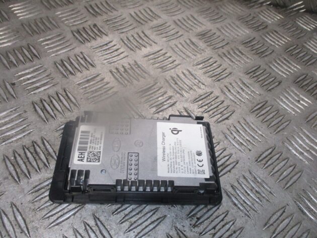 2018 GENUINE HYUNDAI IONIQ MOBILE CHARGER WIRELESS DOCK STATION 95560G2000