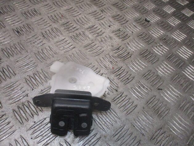 2015 GENUINE TOYOTA YARIS REAR TAILGATE BOOTLOCK MECHANISM - Image 2