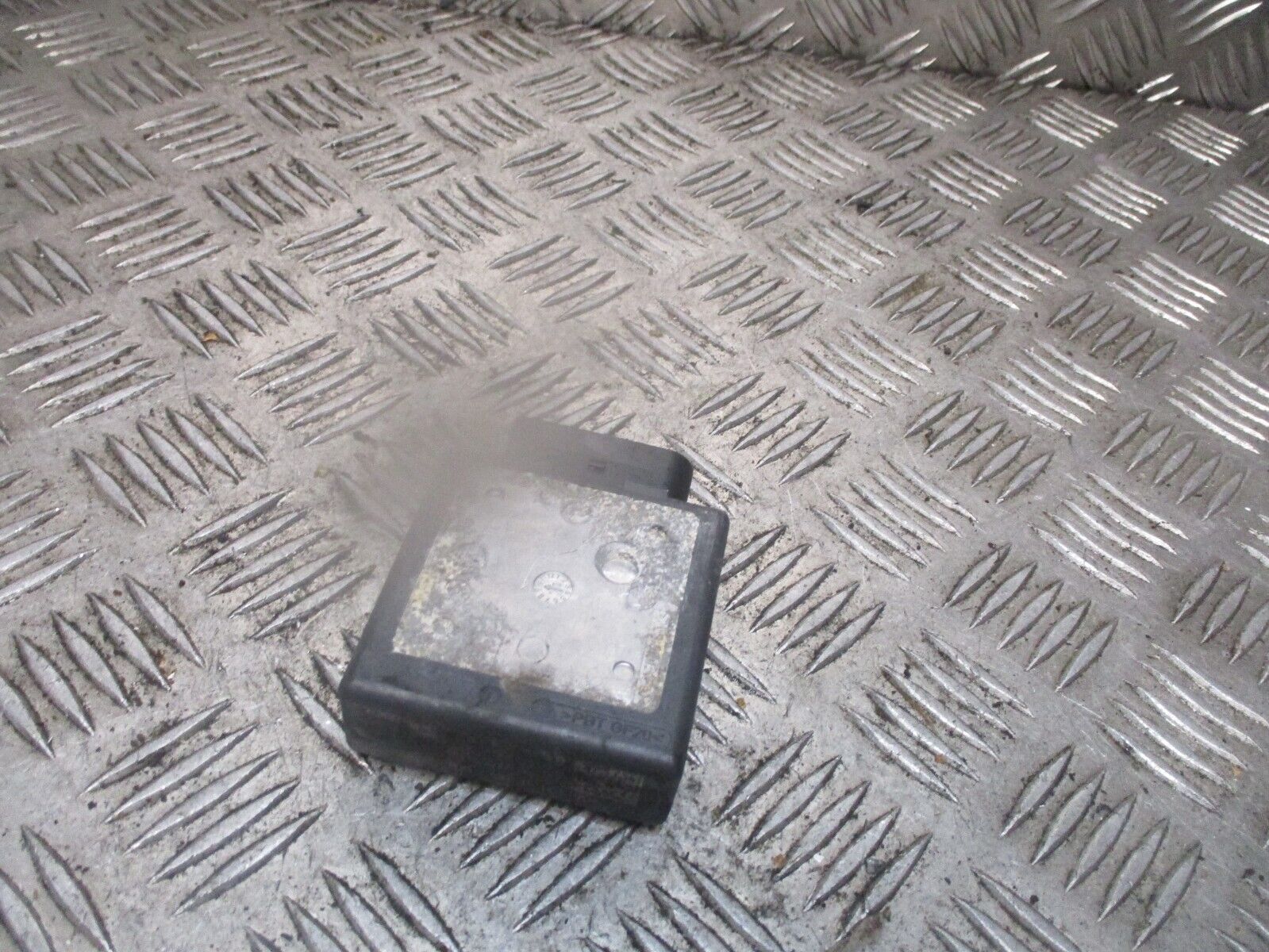 2015 GENUINE SEAT LEON IN TANK FUEL RELAY MODULE UNIT 5Q0906121G - Image 2