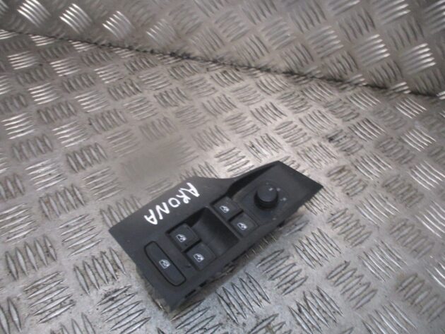 2018 GENUINE SEAT ARONA FRONT DRIVER SIDE DOOR WINDOW SWITCH 5G0959857F
