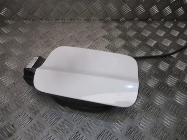 2013 GENUINE SEAT LEON FR REAR FUEL FILLER FLAP CAP 5F4809905B - Image 2