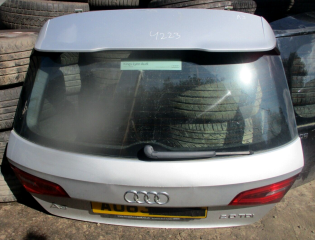 2015 GENUINE AUDI A3 HATCHBACK REAR BARE SHELL TAILGATE BOOTLID