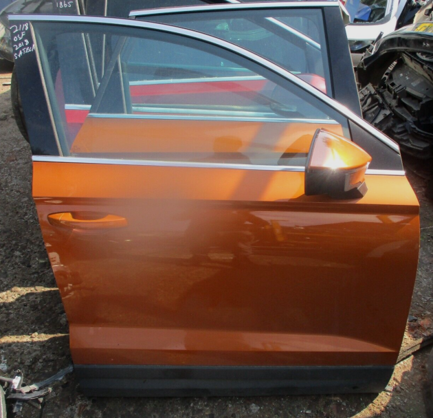 2019 GENUINE SEAT ATECA FRONT RIGHT DRIVER SIDE BARE SHELL DOOR OSF