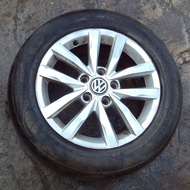 2016 GENUINE VW TOURAN 16'' ALLOY WHEEL TYRE 205/60R16 5TA601025