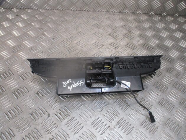 2018 GENUINE SKODA SUPERB FRONT CENTRE DASHBOARD AIRVENTS 3V0820951D - Image 4