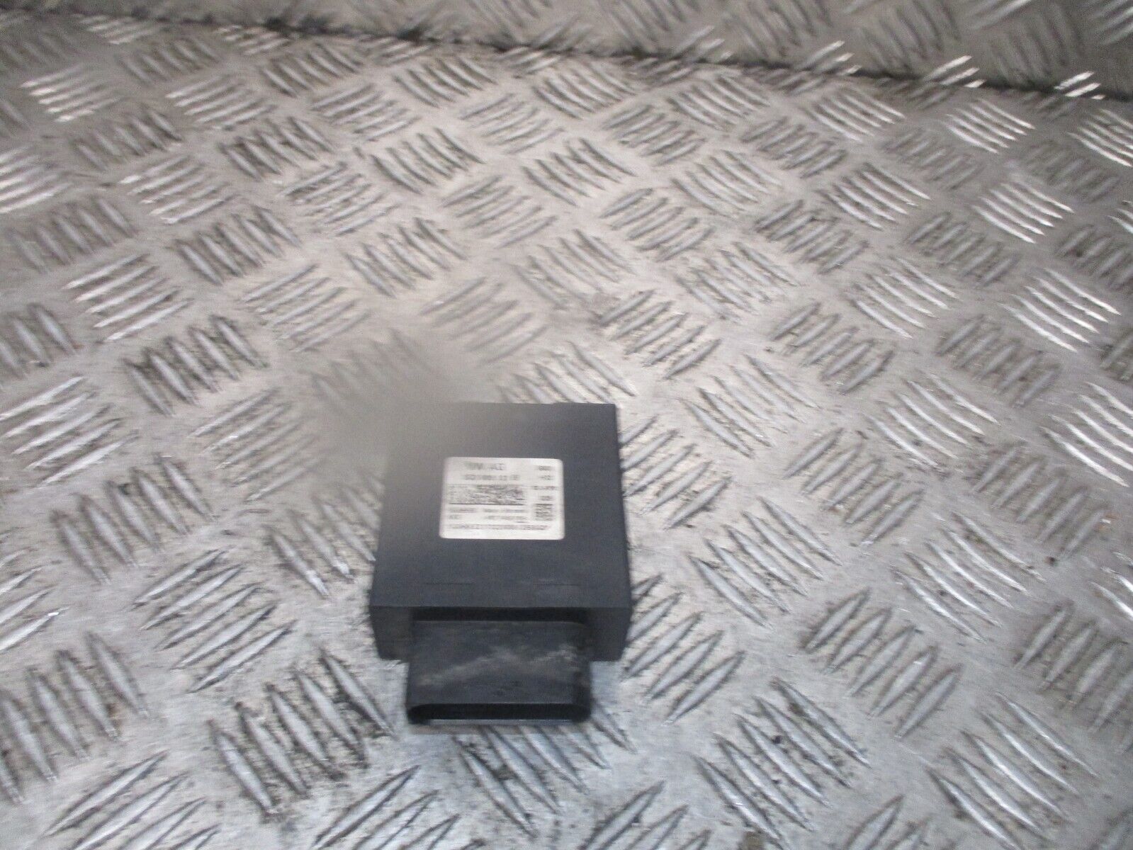 2018 GENUINE AUDI Q2 IN TANK FUEL PUMP CONTROL MODULE UNIT 3Q0906121B - Image 2