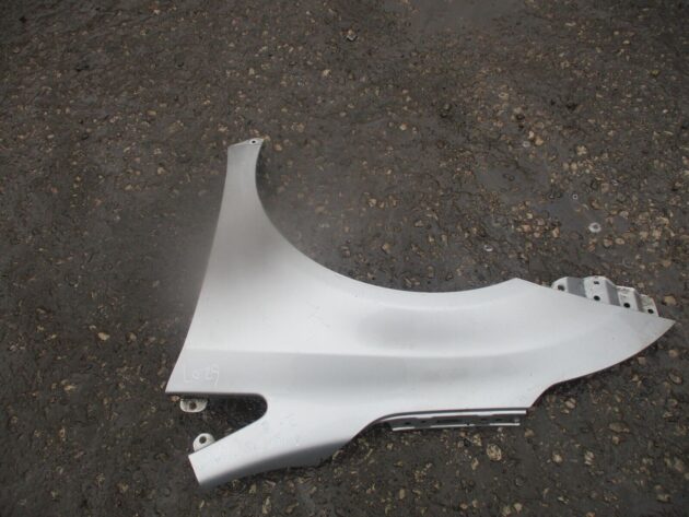 2013 GENUINE TOYOTA AVENSIS FRONT LEFT PASSENGER SIDE WING FENDER NSF - Image 2