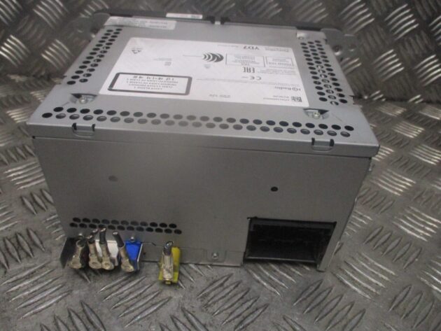2012 GENUINE VW SCIROCCO SAT NAV RADIO STEREO CD PLAYER HEAD UNIT 5C0035680C - Image 3