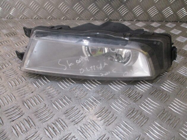 2015 GENUINE SKODA OCTAVIA RIGHT DRIVER SIDE FOG LIGHT LAMP 5E0941700D
