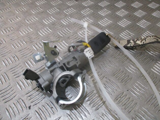 2015 GENUINE KIA PICANTO IGNITION BARREL & KEY - Image 3