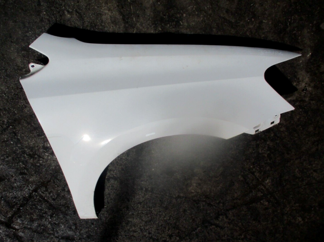 2011 GENUINE VW POLO FRONT RIGHT DRIVER SIDE WING FENDER OSF