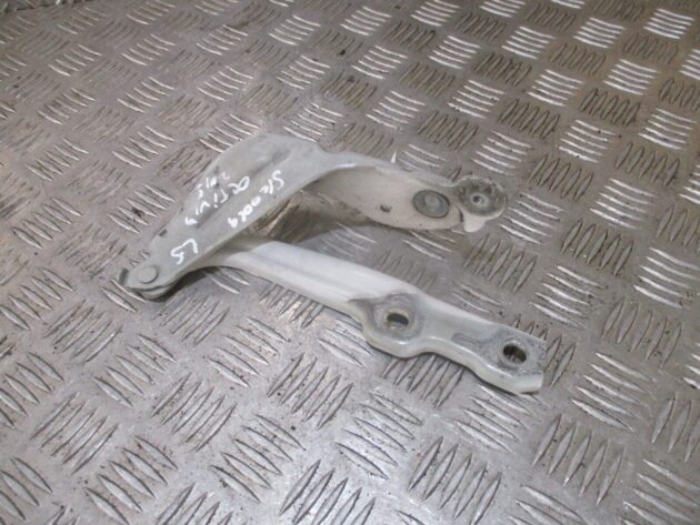 2015 GENUINE SKODA OCTAVIA LEFT PASSENGER SIDE BONNET HINGE 5E0823301 - Image 3